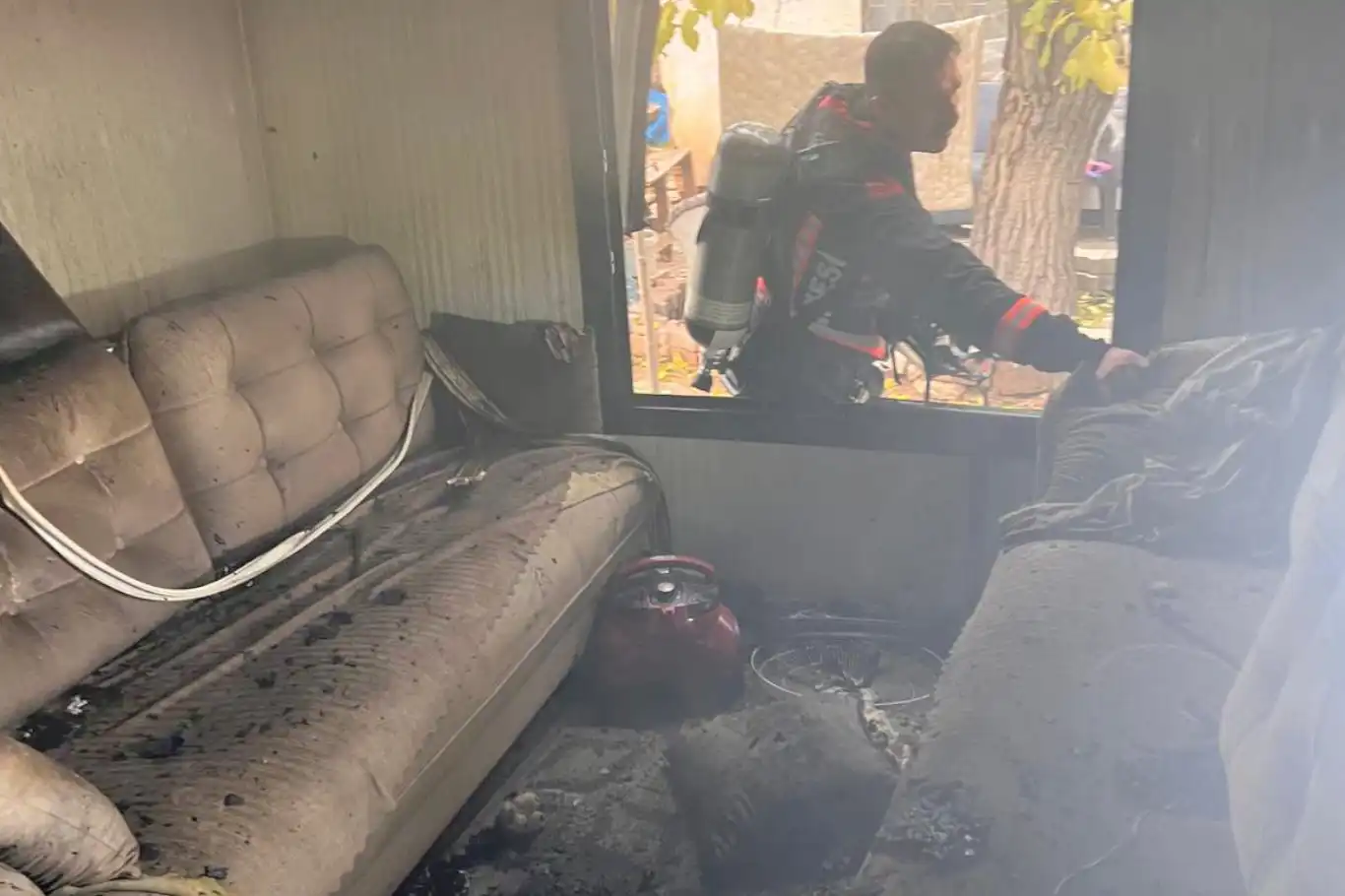 Malatya'da korkutan konteyner yangını