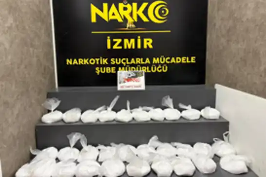 İzmir'de uyuşturucu operasyonu: 4 gözaltı