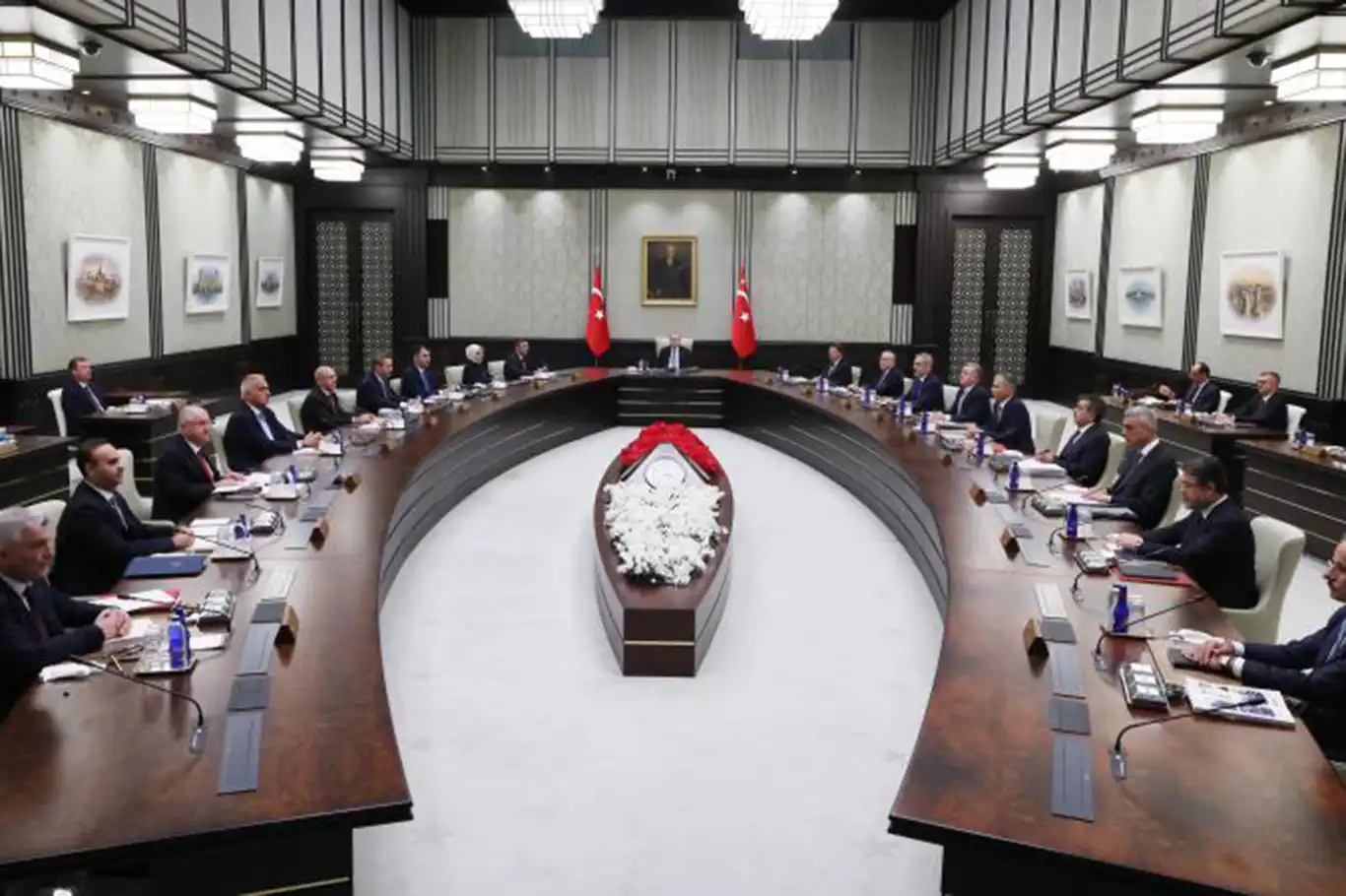 Cumhurbaşkanlığı Kabinesi yoğun gündemle toplanacak