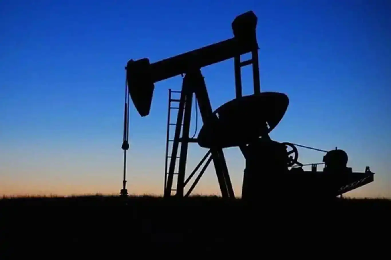 Brent crude trades at $65.21 amid OPEC+ production pause concerns