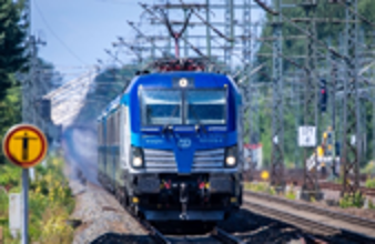 التشيك.. السرقات تتسبب في توقف عشرات القطارات