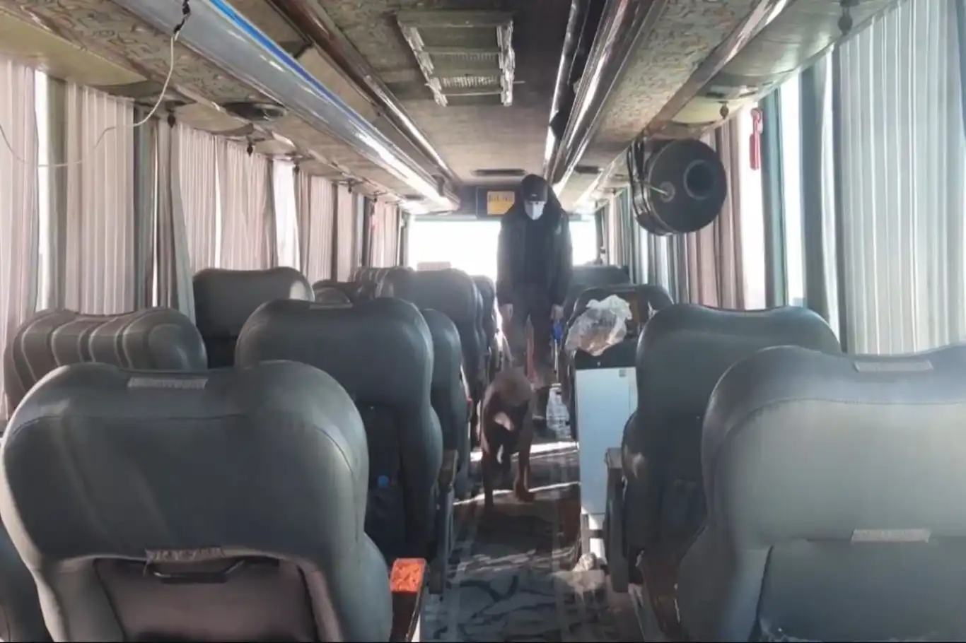 İran plakalı yolcu otobüsündeki yangın tüplerinin içinde uyuşturucu çıktı