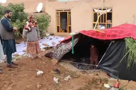 Qurbaniyên erdhejê li Efxenistanê di nav wêraniyên berfireh de li stargeh û piştgiriyê digerin