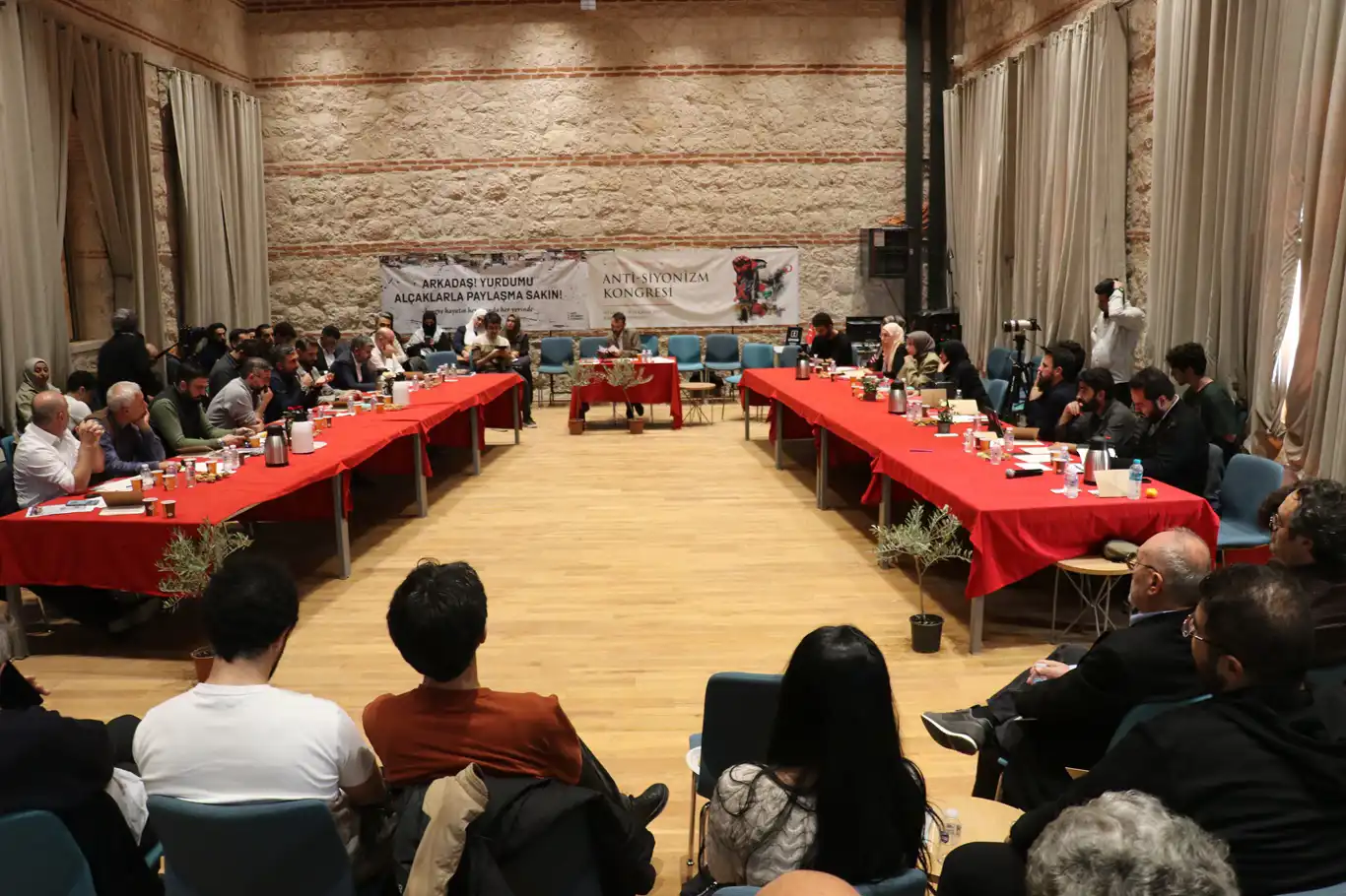 Anti-Siyonizm Kongresi'nde birlik mesajı