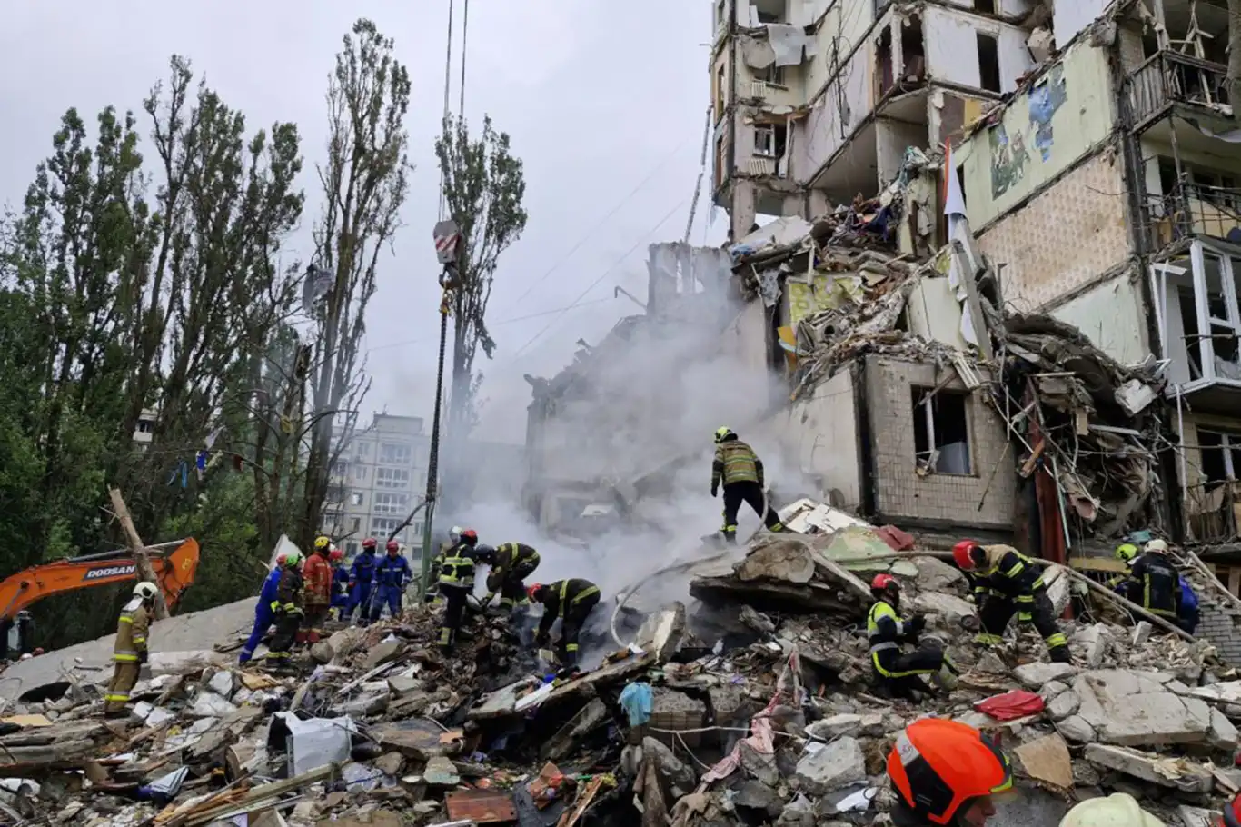 Rusya'dan Ukrayna'ya hava saldırısı