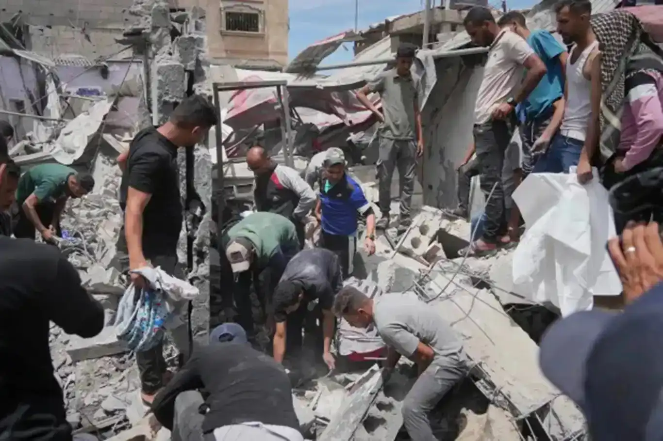 لە ٥٠مین ڕۆژی ئاگربەستدا: ٣٥٧ فەلەستینی بە هۆی هێرشی سەهیۆنییەکان شەهید بوون