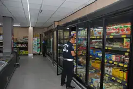 Şanlıurfa’da zabıtadan zincir marketlere denetim