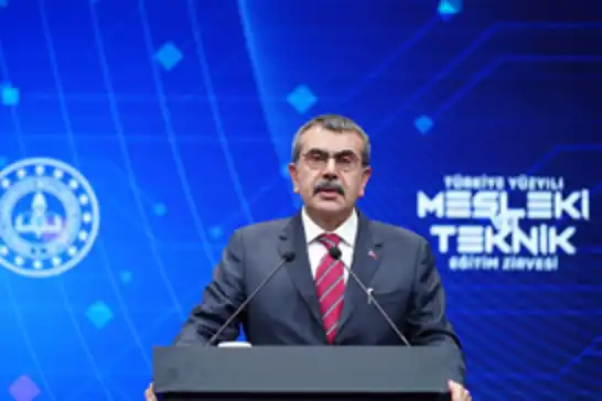 Bakan Tekin: Öğrencilerin yüzde 43'ü mesleki ve teknik eğitim veren liseleri tercih etti