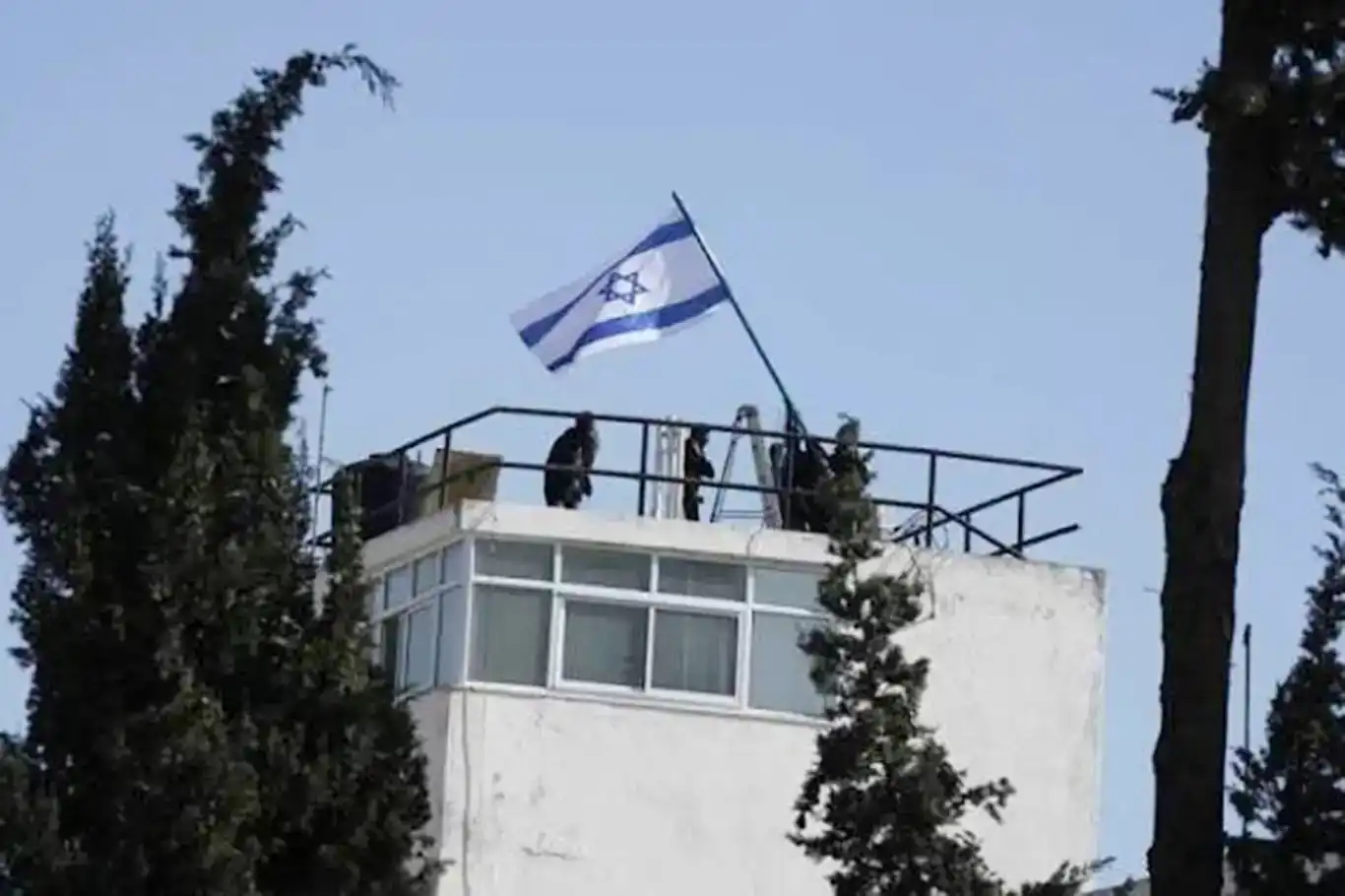 واکنش کشورهای اروپایی به ورود اجباری به ساختمان‌های آنروا