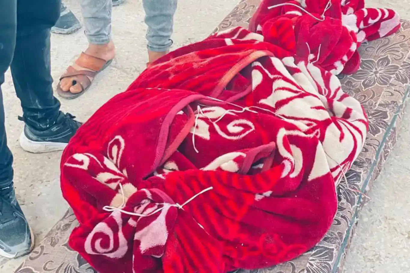 رژێمی جینۆسایدکار ٥ فەلەستینیی شەهید کرد