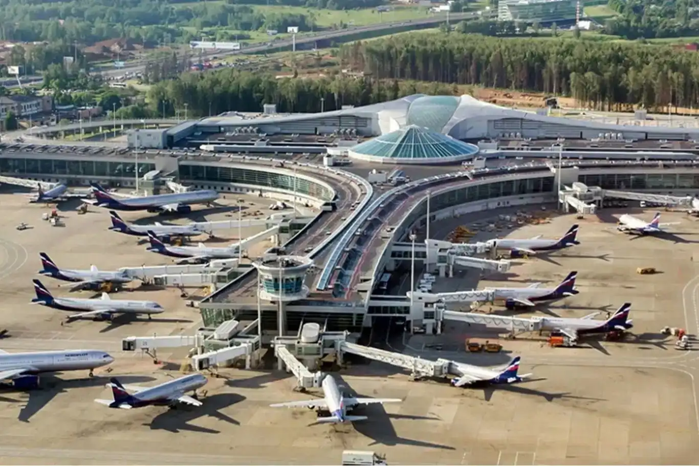 موسكو..تعليق الرحلات الجوية إثر الهجمات بطائرات مسيّرة أوكرانية