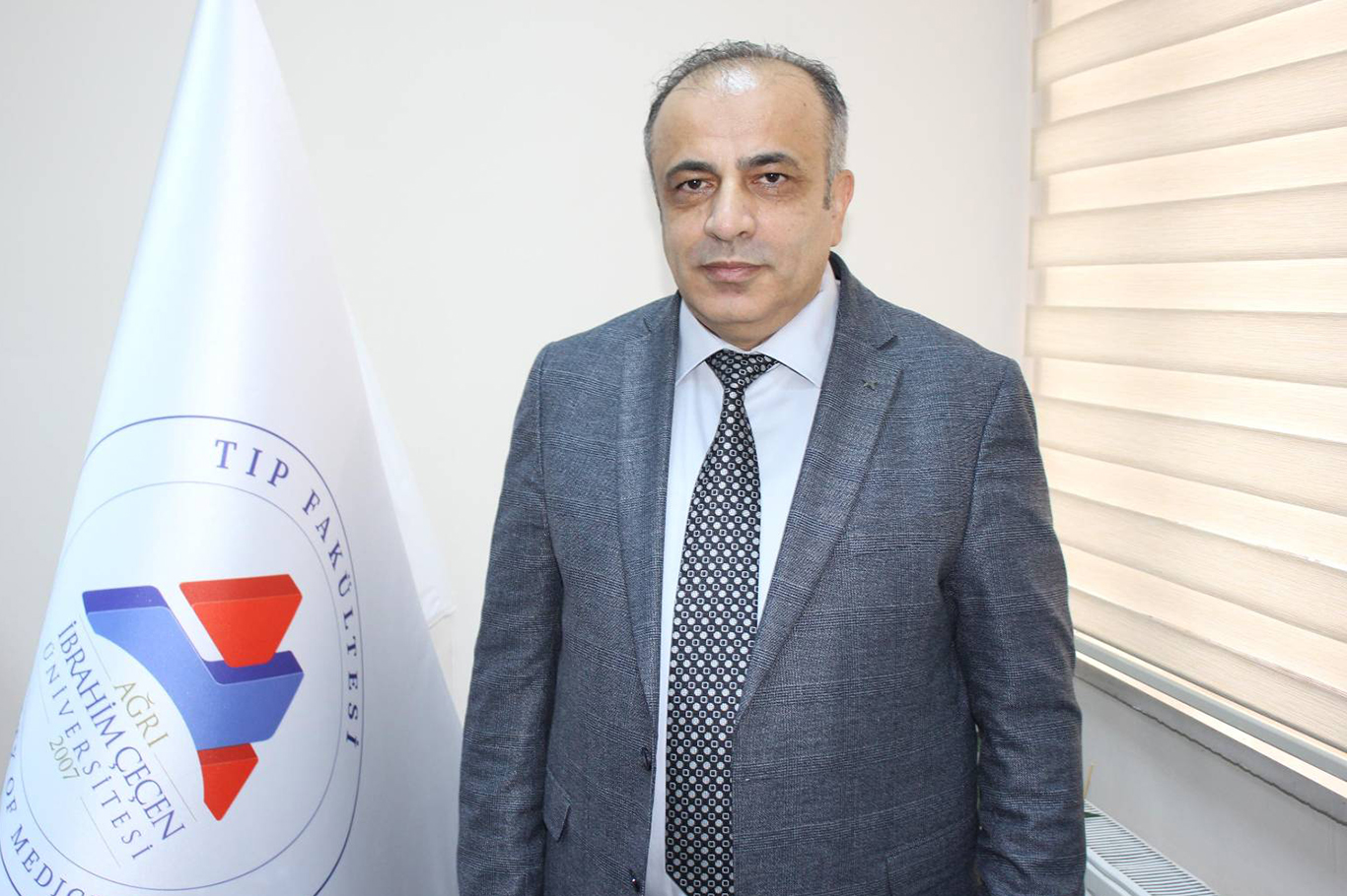 Prof. Dr. Metin Akgün