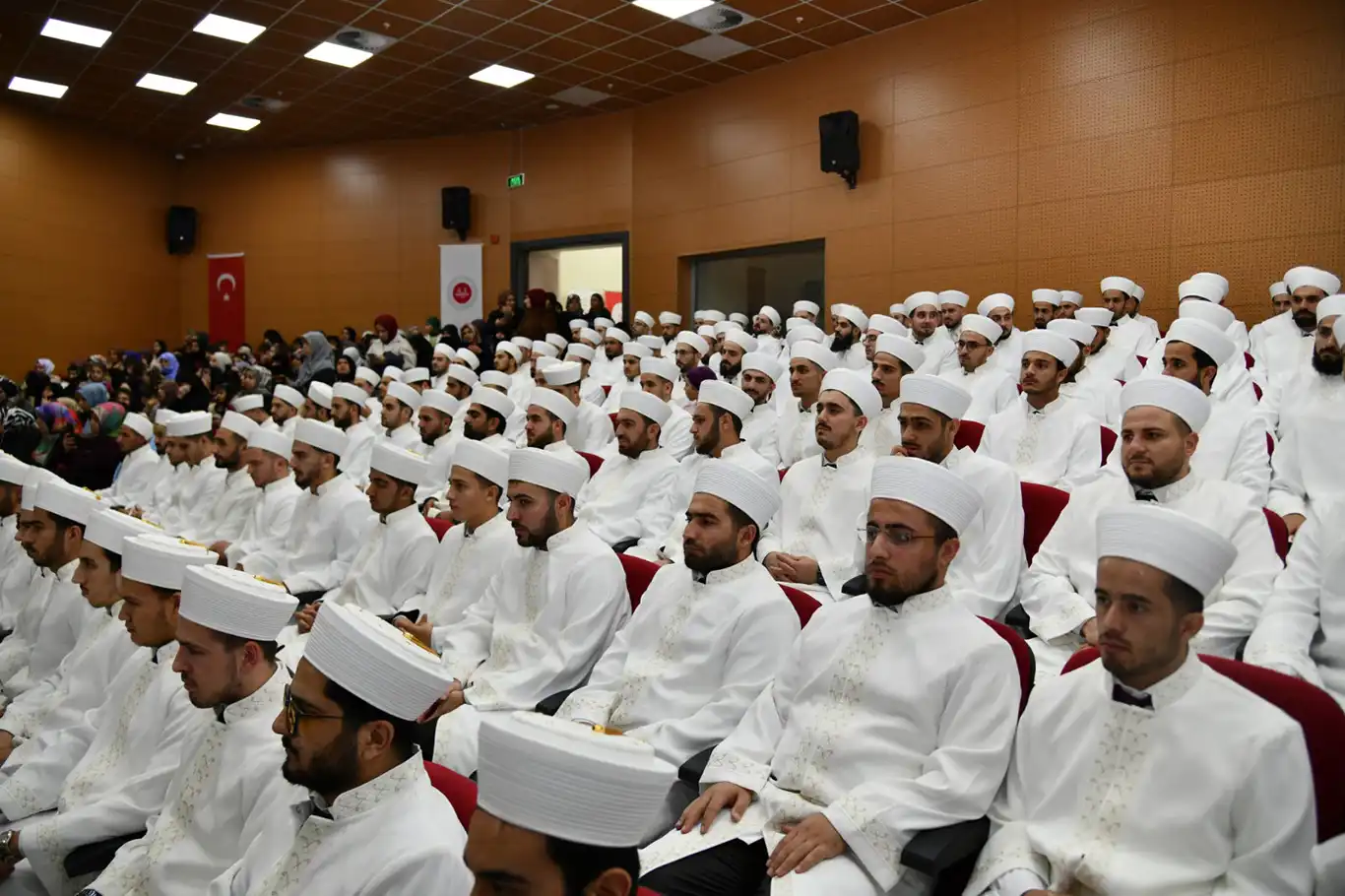 Şanlıurfa’da din görevlileri için mezuniyet töreni düzenlendi