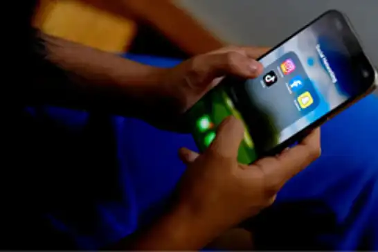 Pakistan, sosyal medya platformlarını yerel ofisler kurmaya ve uyumluluğu artırmaya çağırdı