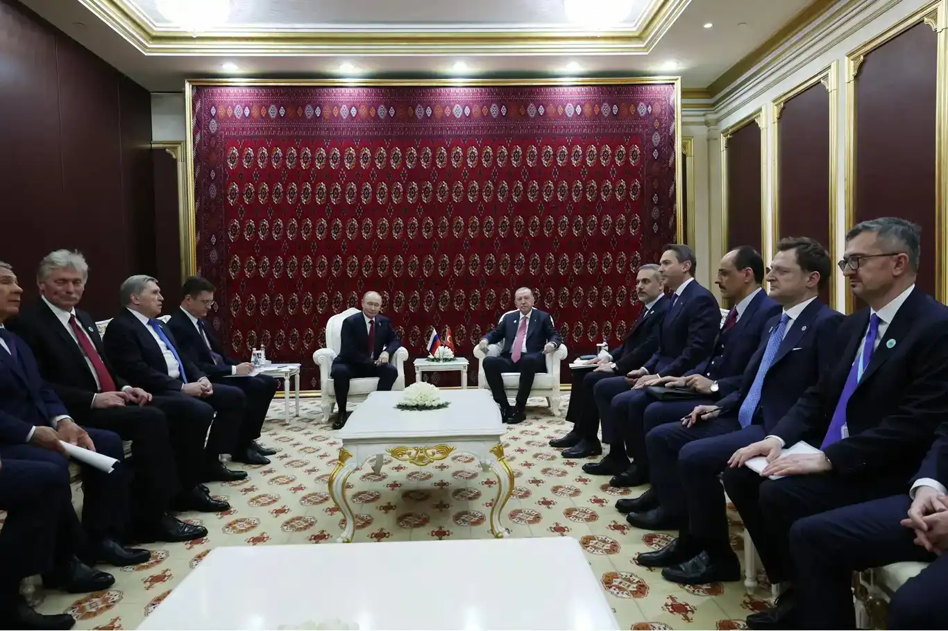 وزير الطاقة التركي "بايراكتار" يوجّه رسائل مهمة حول التعاون مع روسيا وباكستان