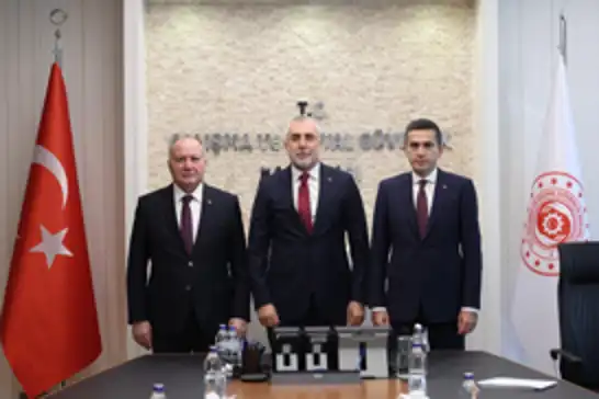 Bakan Işıkhan: Gelir, istihdam ve makroekonomik denge gözetilecek