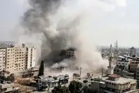 غزة..غارات جوية على رفح تزامنا مع عمليات نسف للمنازل شرق القطاع