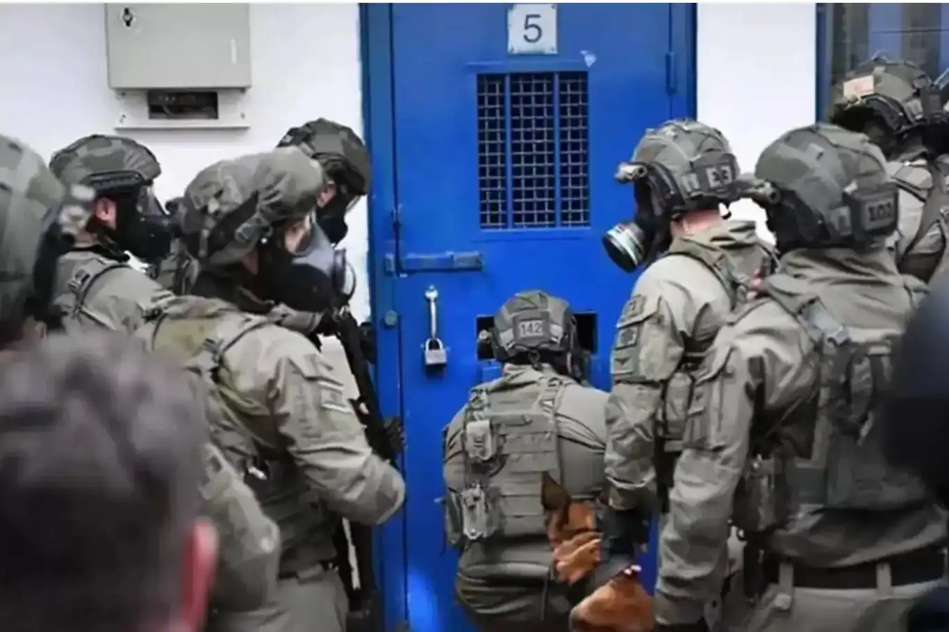 فلسطين المحتلة..استشهاد أسير فلسطيني جديد في سجن عوفر الصهيوني