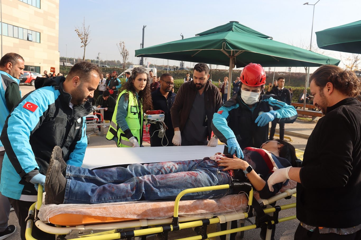 Bursa'da deprem ve yangın senaryosuyla tatbikat gerçekleştirildi