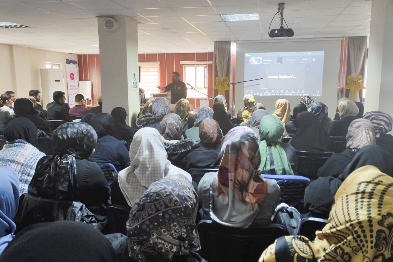 Batman İl Müftülüğünden fahri öğreticilere yönelik hizmet içi eğitim