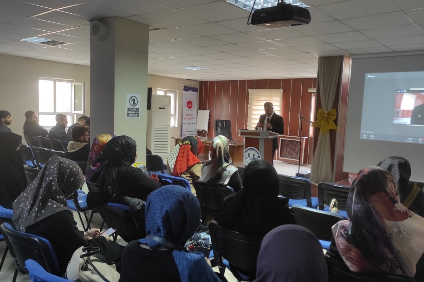 Batman İl Müftülüğünden fahri öğreticilere yönelik hizmet içi eğitim