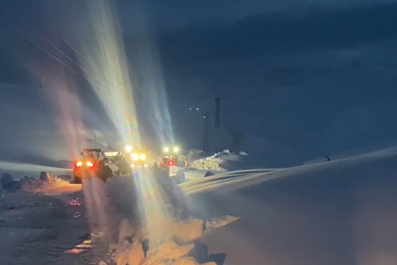 Şırnak’ta kar mesaisi devam ediyor