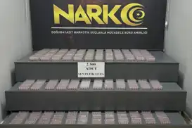 Ağrı'da durdurulan bir tırda yüklü miktarda sentetik ecza maddesi ele geçirildi