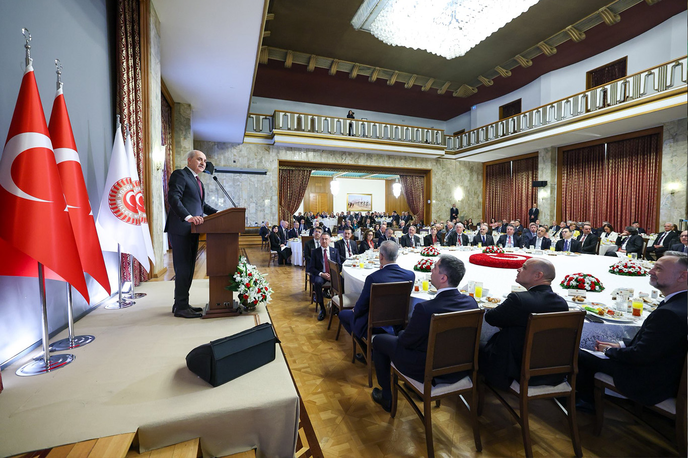TBMM Başkanı Kurtulmuş büyükelçileri kabul etti