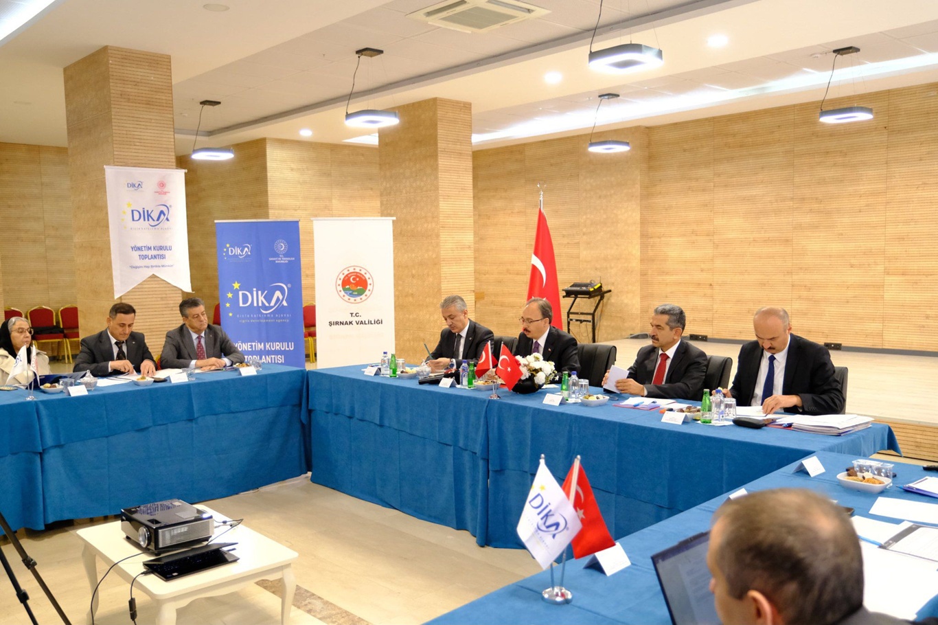 DİKA yönetim kurulu Şırnak'ta toplandı, bölge için yeni yatırım başlıkları belirlendi