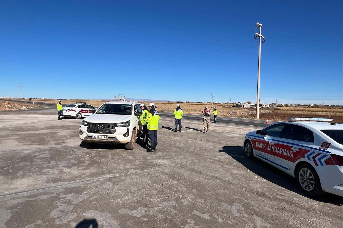 Şanlıurfa’da geniş çaplı asayiş uygulaması: 23 kişi yakalandı