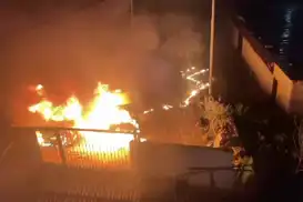 چەتەکانی جوولەکە ئۆتۆمبێلەکانی فەلەستینییەکانیان سووتاند