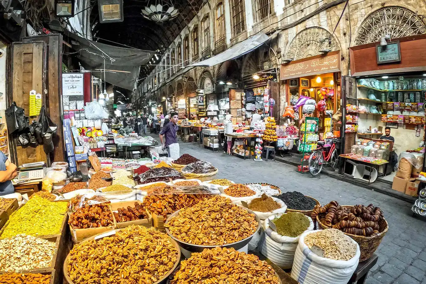 مجلس الشيوخ الأمريكي يرفع العقوبات المفروضة على سوريا بموجب قانون قيصر