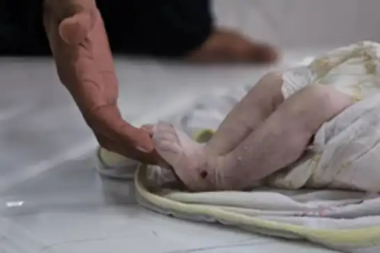 Gazze’de bir bebek daha soğuktan şehit oldu