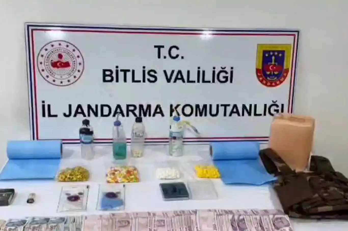 Bitlis’te 4 adrese eş zamanlı uyuşturucu operasyonu: 5 tutuklama
