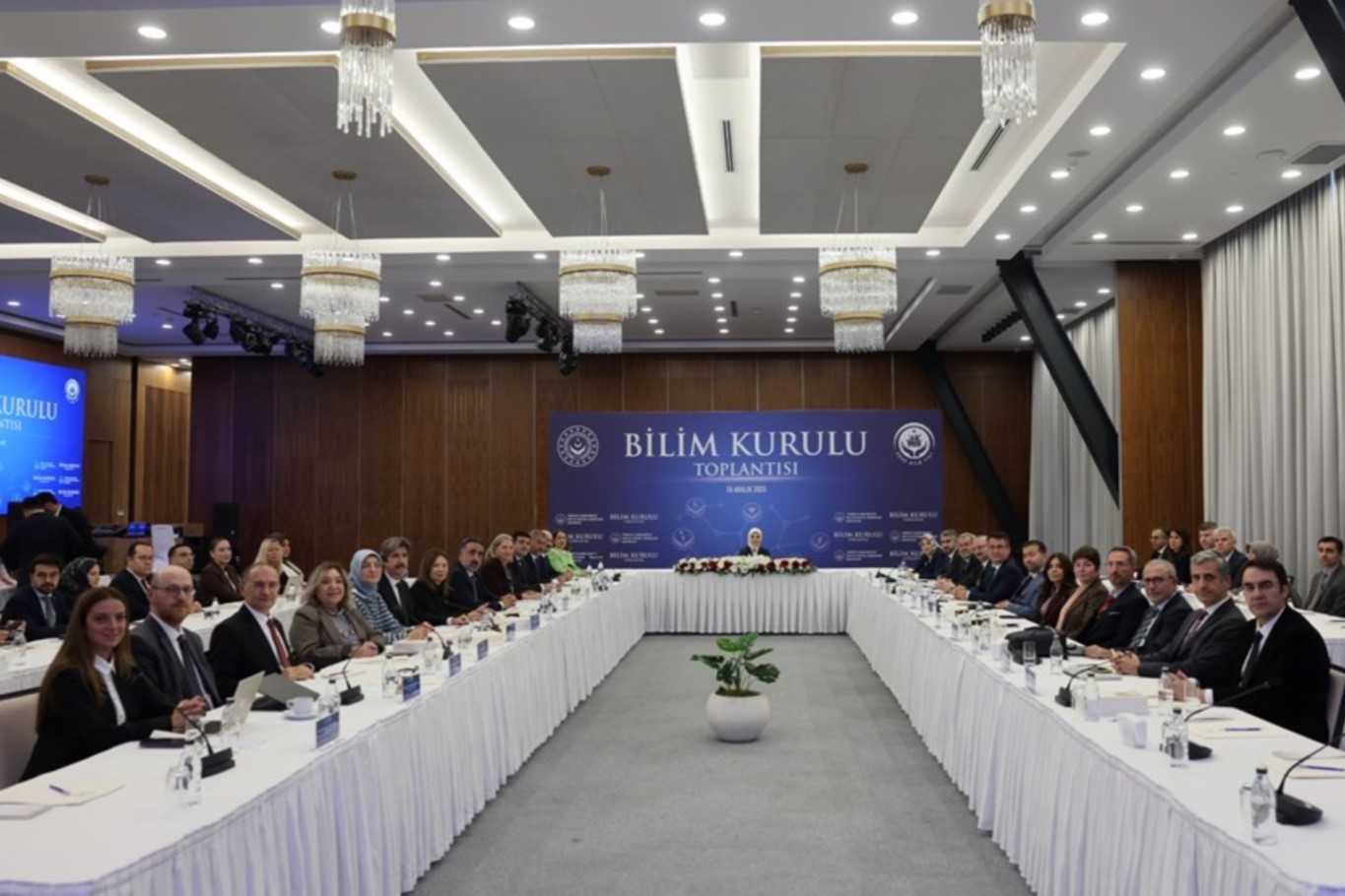 Bakan Göktaş, "Aile ve Sosyal Hizmetler Bakanlığı Bilim Kurulu Toplantısı"nda konuştu