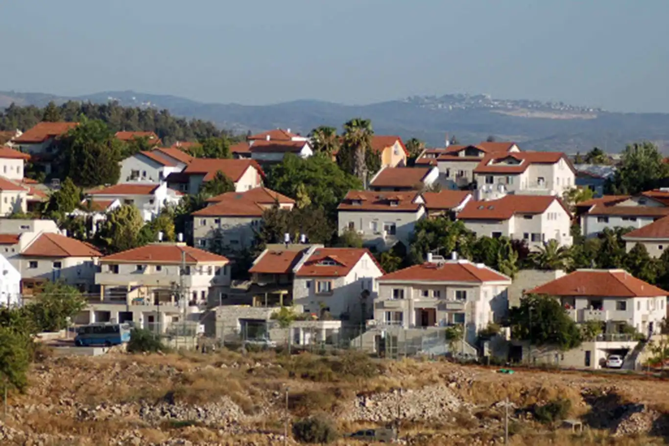 Israel declares 3,380 dunums of Palestinian land “state property” for new illegal settlement in East Jerusalem