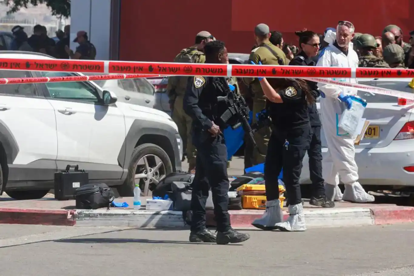 Li Şerîaya Rojava çalakîyên bi kêr û wesayîtan: 3 leşkerên sîyonîst birîndar bûn