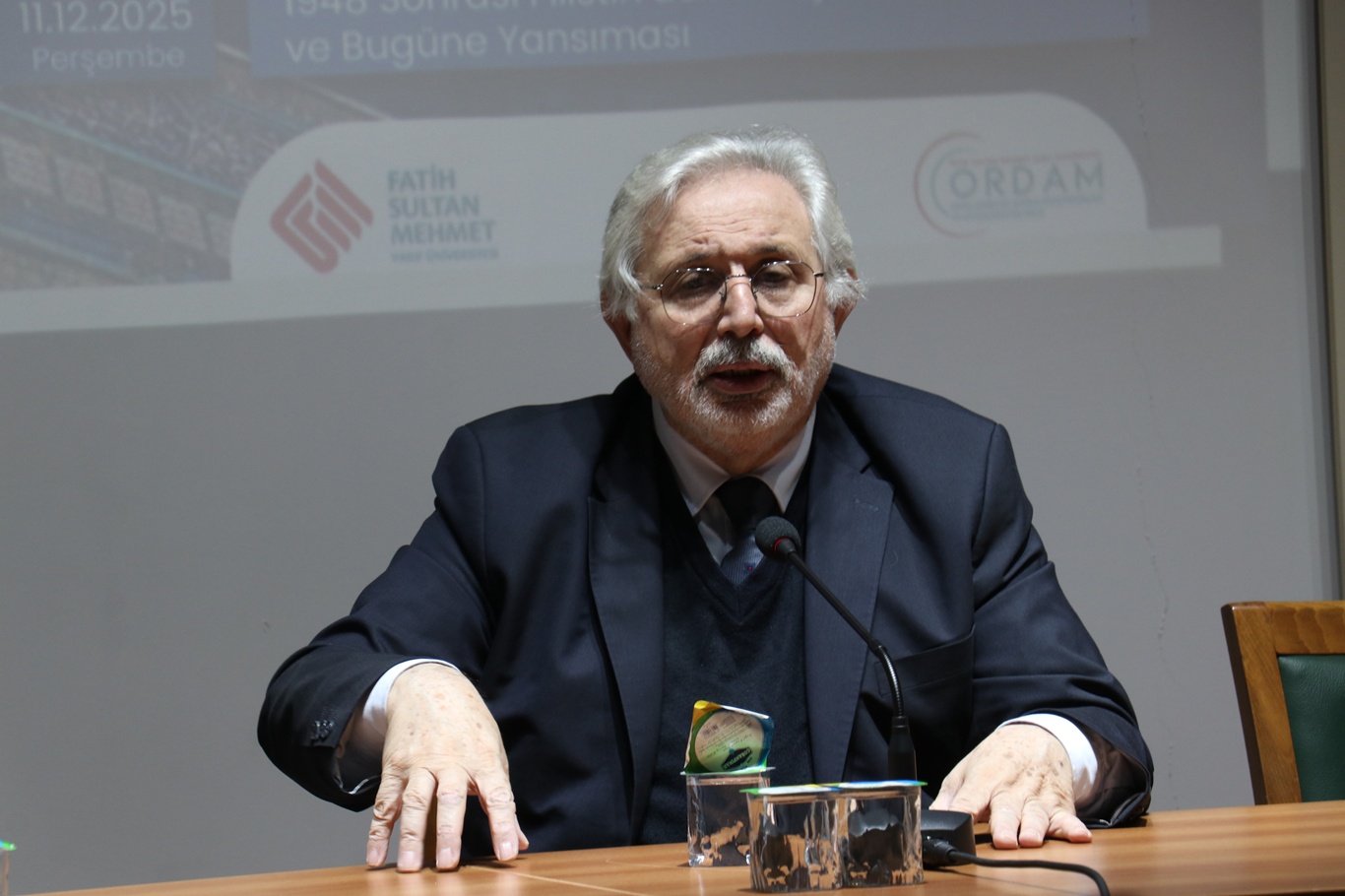 Aldıkları eğitimlerle öğrencilerine Filistin davasını anlatacaklar