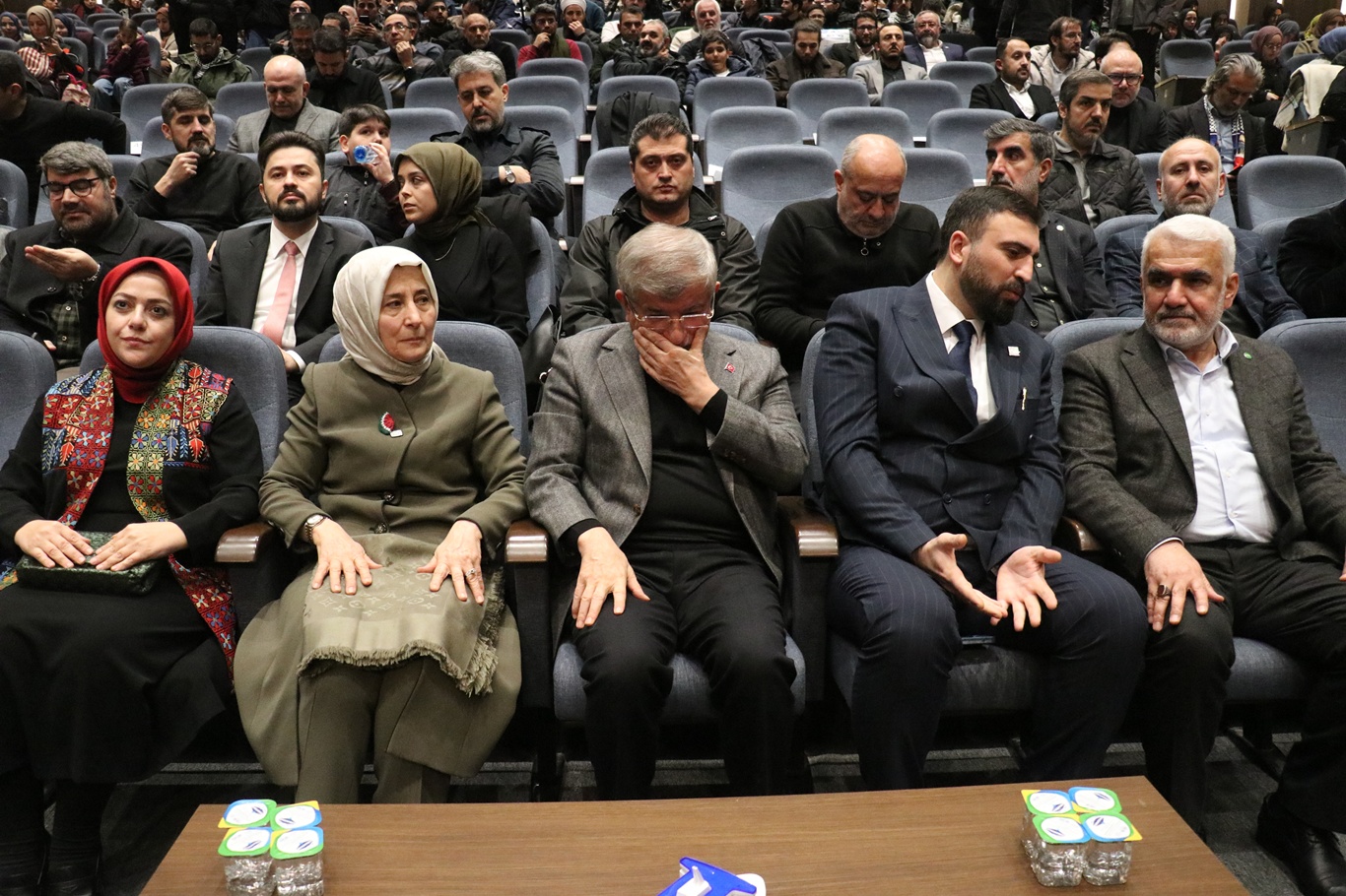 Vicdan Gemisi belgesel oldu: Galası siyasiler ve STK temsilcilerinin katılımıyla gerçekleşti