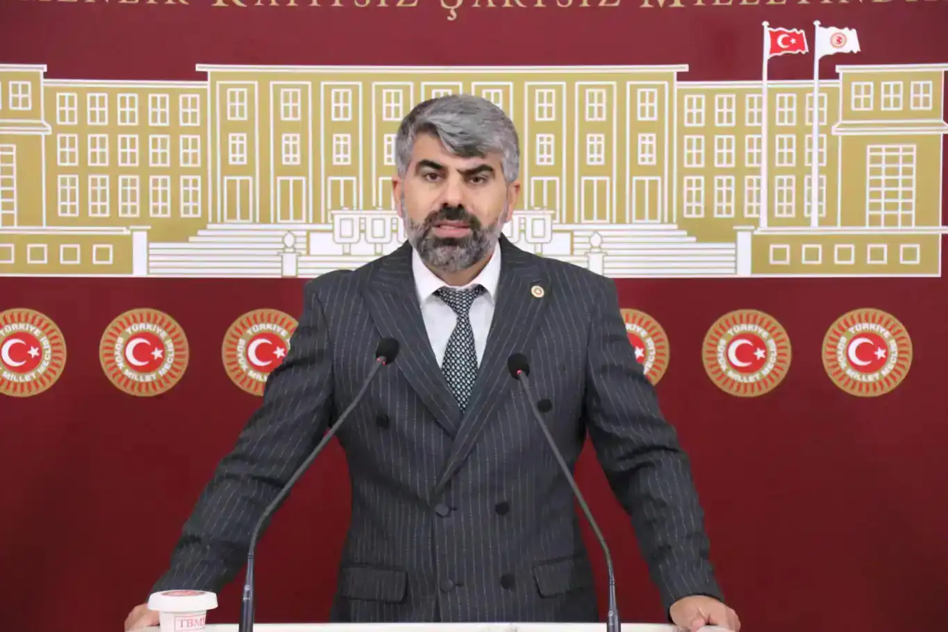 پەرلەمانتاری هودا پار: دەبێت ڕێگری لە پێشێلکارییەکانی ئاگربەست بکرێت