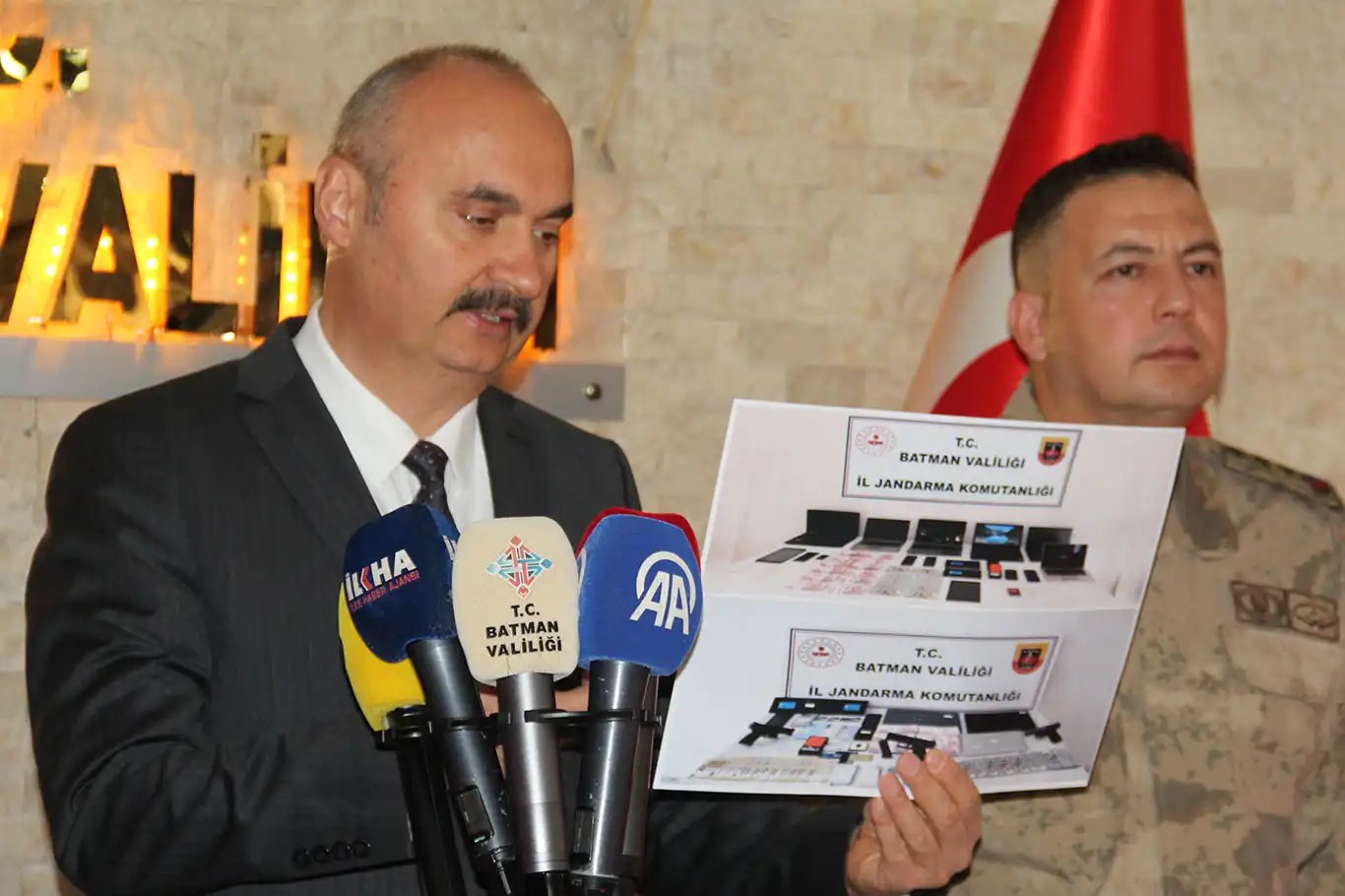 Vali Canalp: Batman'da asayişte düşüş, aydınlatmada rekor seviyedeyiz