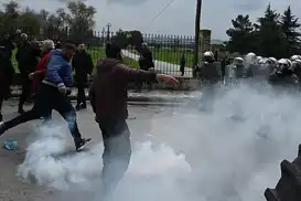 Yunanistan'da çiftçilerin protestosuna polis müdahalesi