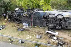 Cezayir'de katliam gibi kaza: 13 ölü, 35 yaralı 