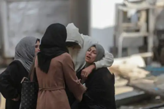 Gazze'de anne ve oğlu siyonist rejimin ateşiyle şehit oldu