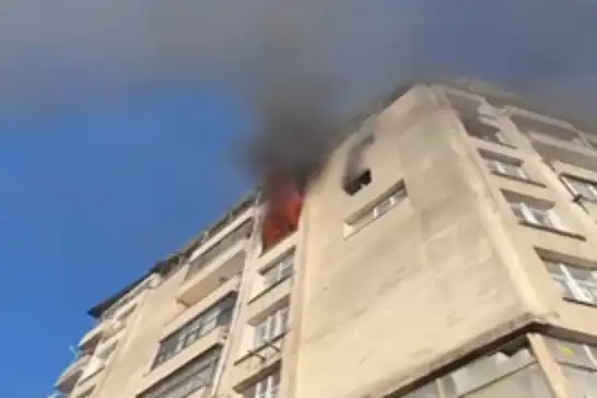 Adana'da apartman dairesinde yangın çıktı
