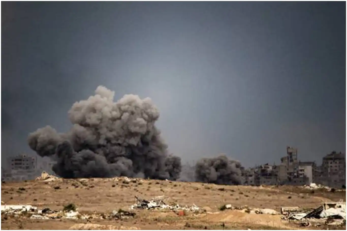 Israeli Forces intensify demolitions and shelling in Khan Younis despite ceasefire