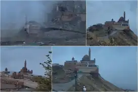 Eşsiz manzarasıyla sisler içinde İshak Paşa Sarayı