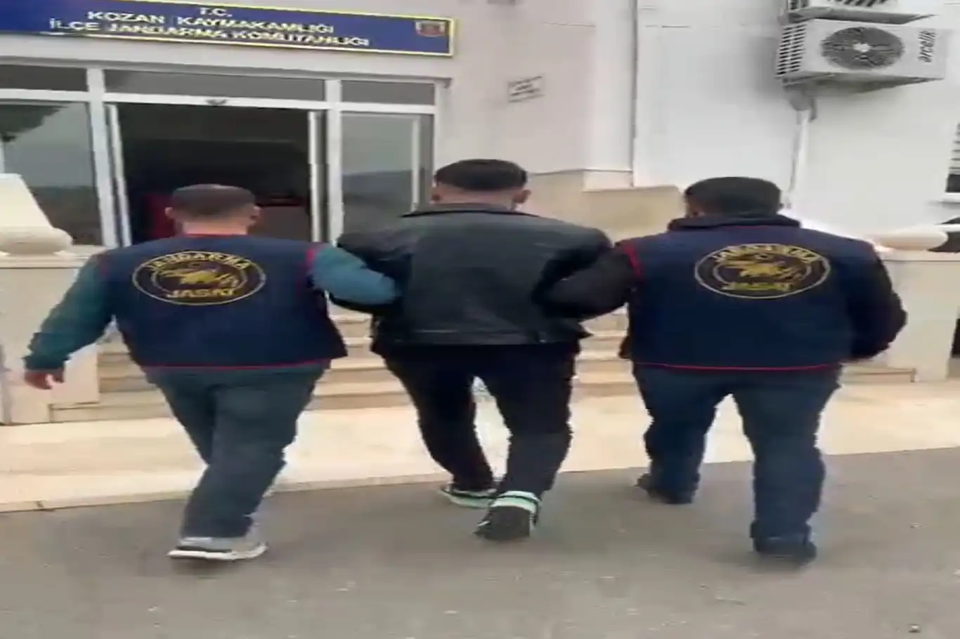 Adana'da 41 yıl hapis cezası bulunan firari hükümlü yakalandı