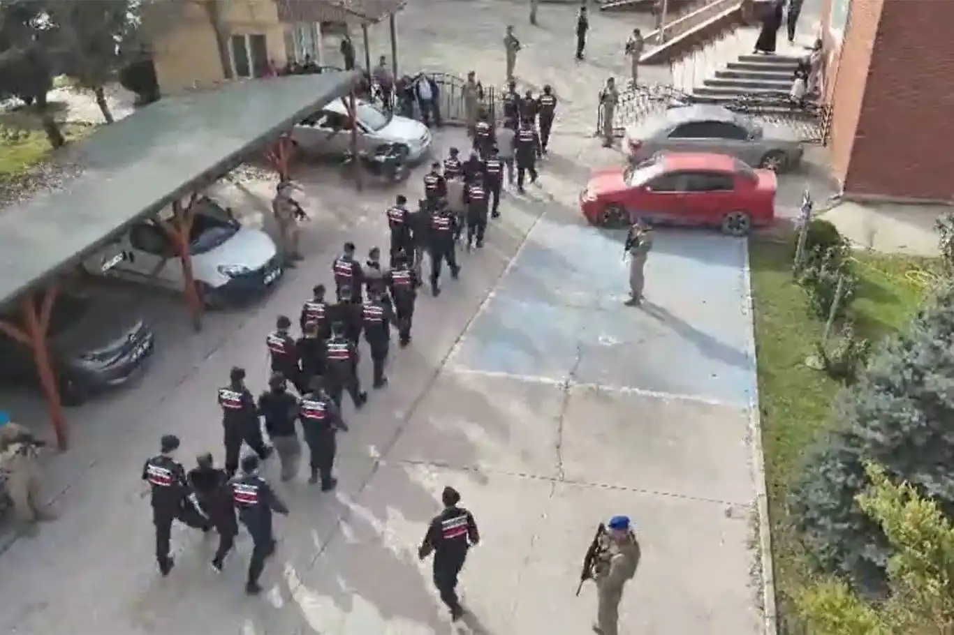 72 ilde uyuşturucu operasyonu: 970 şüpheli gözaltında