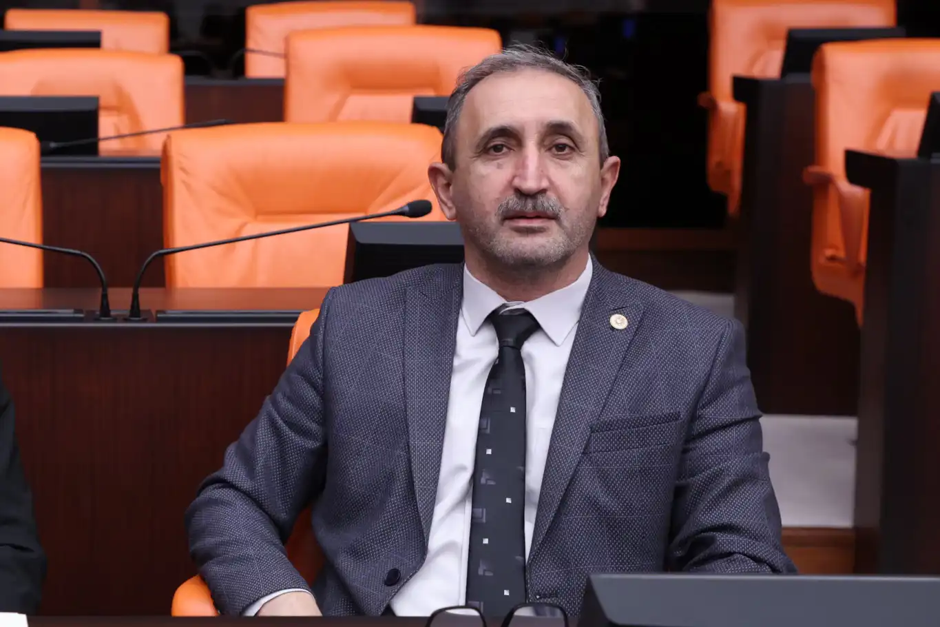 HÜDA PAR Milletvekili Demir’den şap hastalığıyla ilgili Bakan Yumaklı’ya soru önergesi